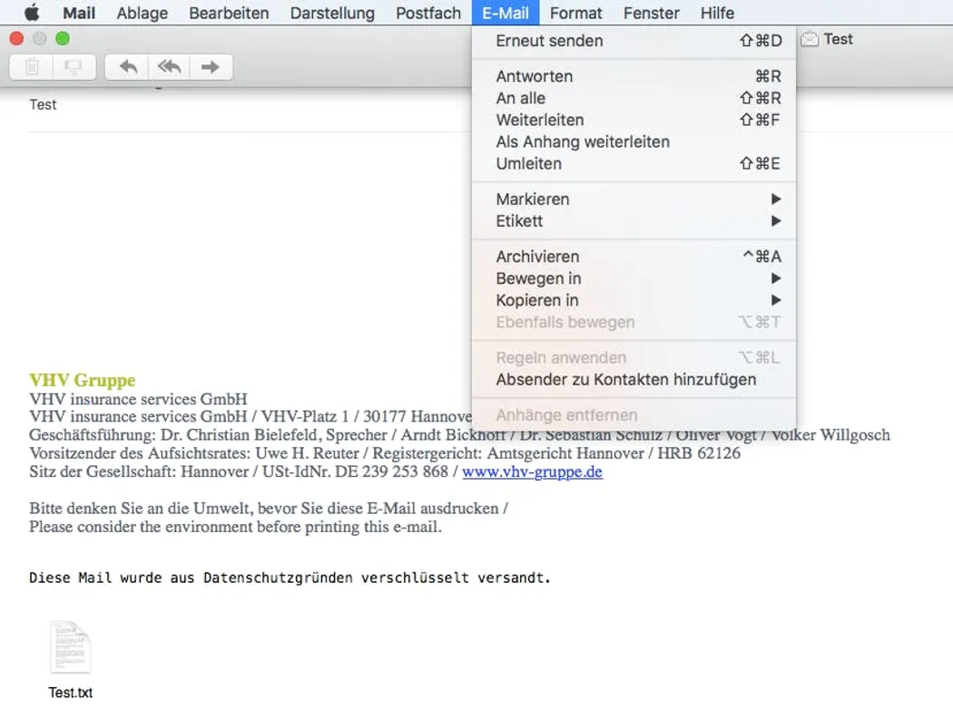 Verschieben von E-Mails in Apple Mail Die Benutzeroberfläche von Apple Mail, in der eine E-Mail der VHV Gruppe geöffnet ist. Ein Dropdown-Menü bietet Optionen wie E-Mails weiterleiten oder verschieben, um die Nachricht zu verwalten.