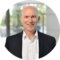 Elmer Felker: Experte für Versicherungs- und Vorsorgeprodukte bei der Hannoversche