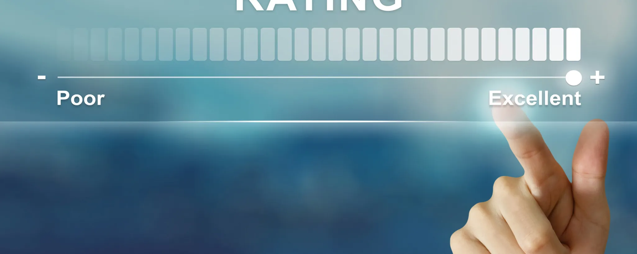 Eine Hand zeigt auf eine Skala, die von "Poor" bis "Excellent" reicht, mit dem Wort "Rating" darüber. Dies könnte auf die Bewertung der Versicherung Hannoversche hinweisen.